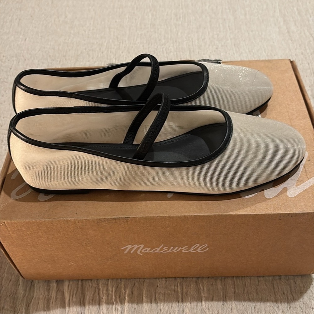 Madewell Greta Round Toe Ballet Flat in Mesh Ecru Multi - Picture 2 of 8